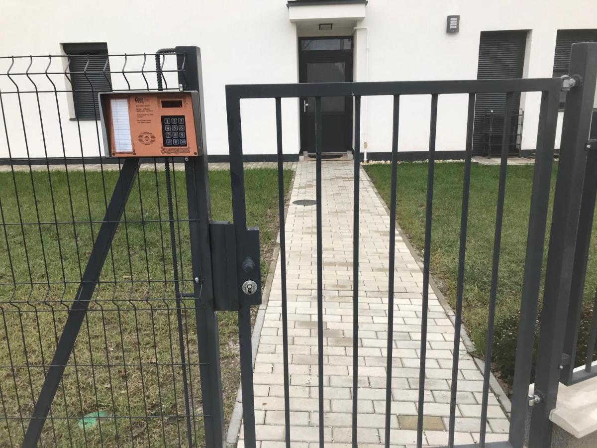 Jada Lakas Apartment Keszthely Ngoại thất bức ảnh