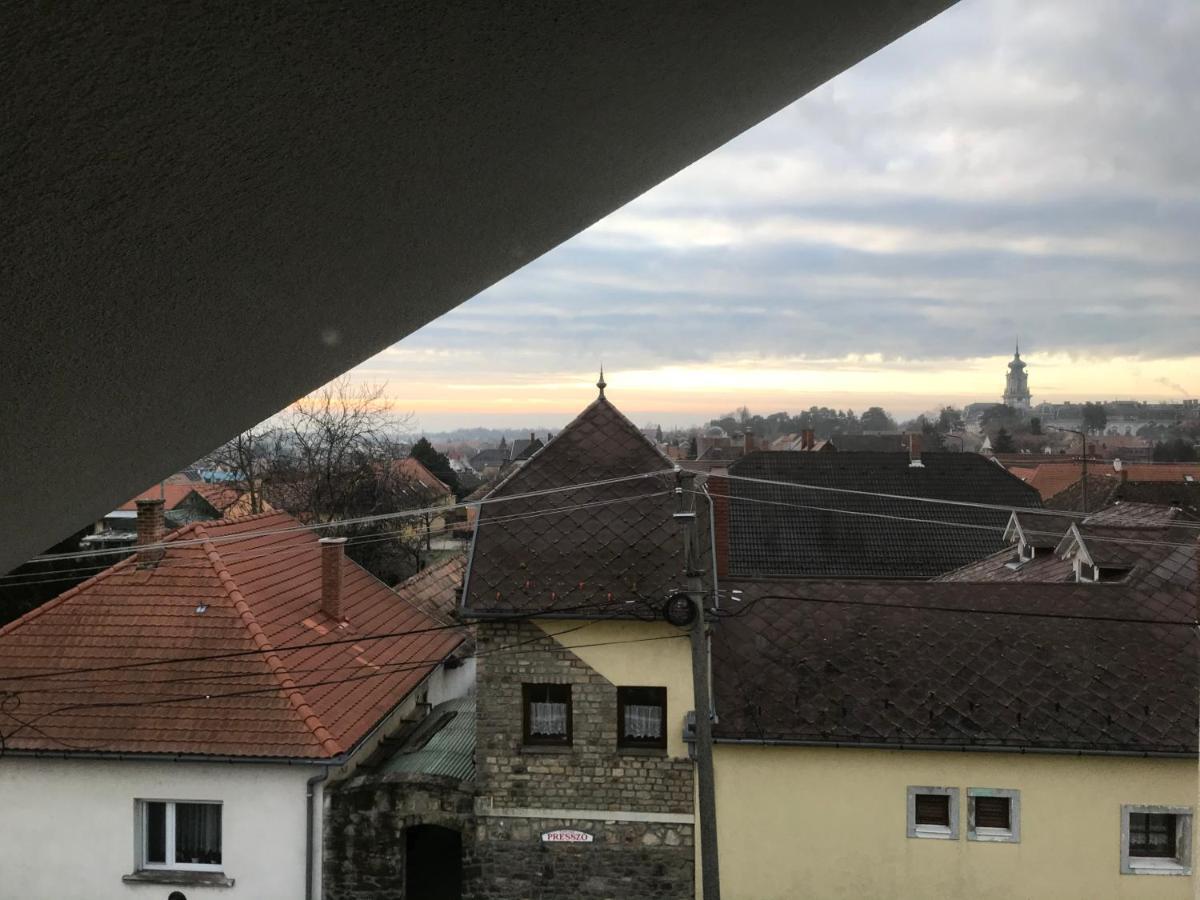Jada Lakas Apartment Keszthely Ngoại thất bức ảnh